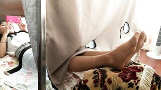 掠艳大神~以拍摄为名，行不轨之事，哄骗忽悠美丽在校大学生做足模赚钱，浓浓精液射一脚！