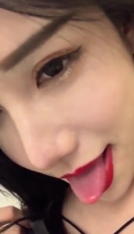 骚妇的自慰 ，好几天没有看到你了 宝宝 想我吗，啊啊啊爽死啦，插我的肥逼啊啊啊射给我，淫语叫声叫得真尼玛骚！