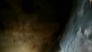 《探花小巷子》小哥下午城中村扫街快餐两个站街妹牛仔裤破洞少妇+长发短裙辣妹