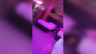 《东北小老弟探妓窝》洗浴中心5月6日与哥们组队撩了两位小姐约出到宾馆4P一个楼上一个楼下交换着肏干马尾辫小贱货最带感