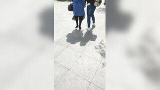 《东北小老弟探妓窝》洗浴中心5月6日与哥们组队撩了两位小姐约出到宾馆4P一个楼上一个楼下交换着肏干马尾辫小贱货最带感