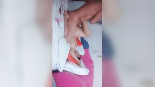 《东北小老弟探妓窝》洗浴中心5月6日与哥们组队撩了两位小姐约出到宾馆4P一个楼上一个楼下交换着肏干马尾辫小贱货最带感