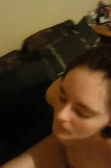 抓着洋妞干的一脸享受最后还来个颜射