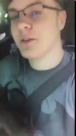 亚裔小美女跟外出郊游给男的吃鸡鸡