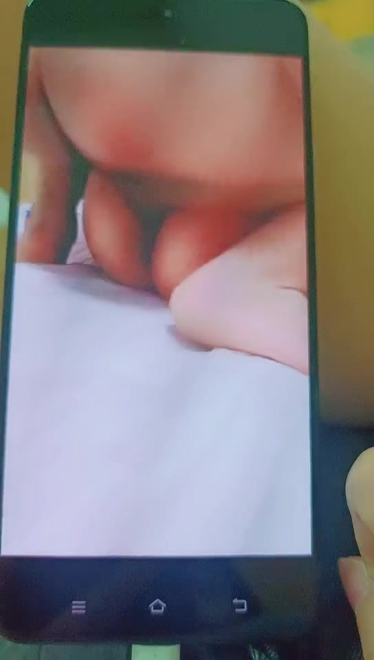 深圳母女，在线征女婿，为女儿发愁，我闺女没事就在家抠逼，说话又色又骚，母女一起黄播，给劲！ (2)