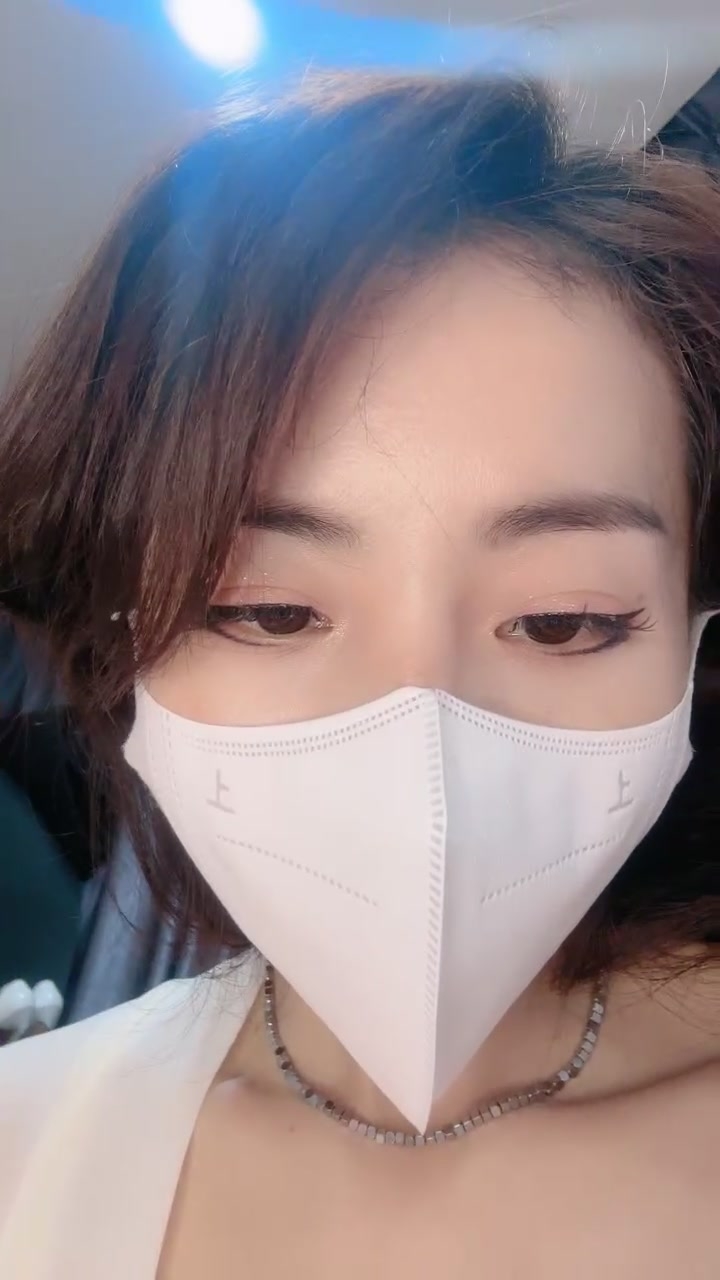 极品尤物！大长腿漂亮小姐姐！操逼自慰4小时激情，大屁股主动骑乘，搞完不尽兴，振动棒猛插