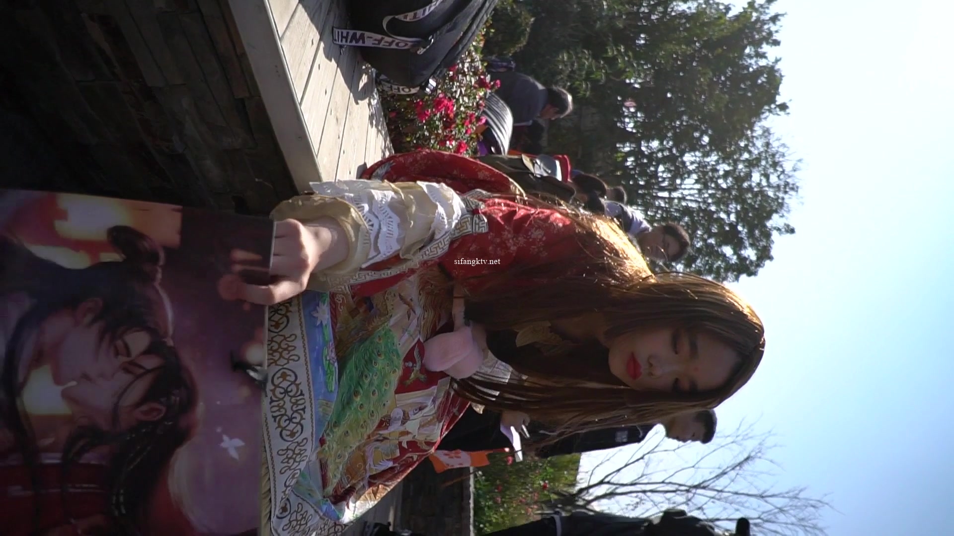 大神一路走一路抄底多位黑丝美女全是漂亮的小姐姐3 (9)