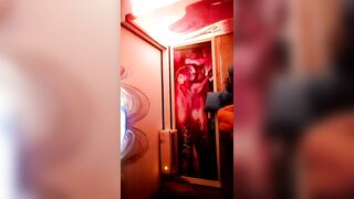 【秦总会所探花】新晋探花会所约操大胸人妻，风情万种颇有几分姿色，女上位陶醉其中，精彩一炮