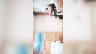 【夜游人生】泡良达人人妻收割机，今晚新人，骚逼遭遇抠穴狂魔，暴插之下