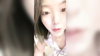 艺校漂亮妹妹！酒店自慰收费房！苗条身材跳蛋震穴，多毛小骚逼，手指洞口磨蹭，插入扣弄好爽