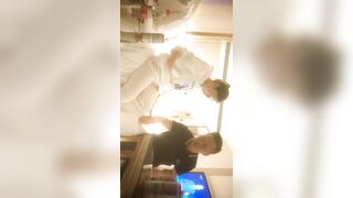 痞痞黑凌晨密码房，两对夫妻换妻，情趣游戏开档内衣，精彩刺激 (1)