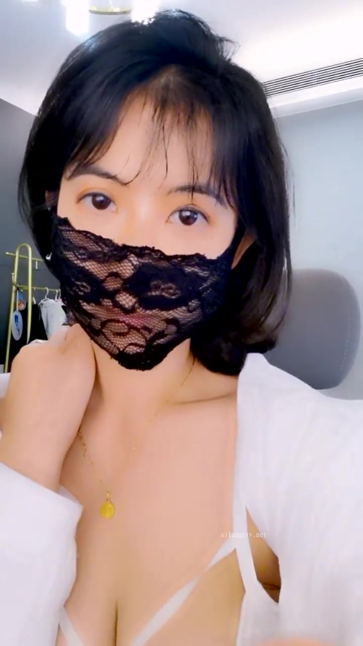 绿播下海！罕见又圆又大的奶子 身材苗条 超高颜值 白又嫩 声音好好听 ~爆乳肥臀~爽炸天！ (2)