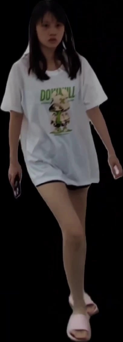 十月最新流出厕拍大神潜入网红基地女厕近距离聚焦偷拍几个美女尿尿