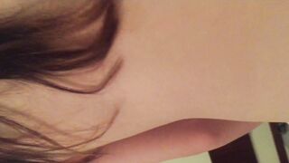 《台湾情侣泄密》公司聚会被猥琐经理潜规则的美女职员 (1)