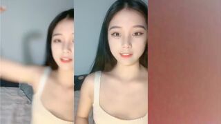 【大学生宝贝儿】新人正宗清纯校花，青春气息满满，大二艺术学院，多少男生的梦中女神，娇嫩玉体一次看个够 (2)