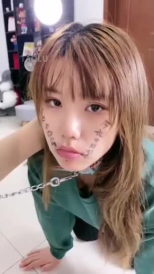 【新奇刺激女主SM】优雅女S调教女M 你的女神在这只是个喝尿的骚母狗 反差女神被女主羞辱调教