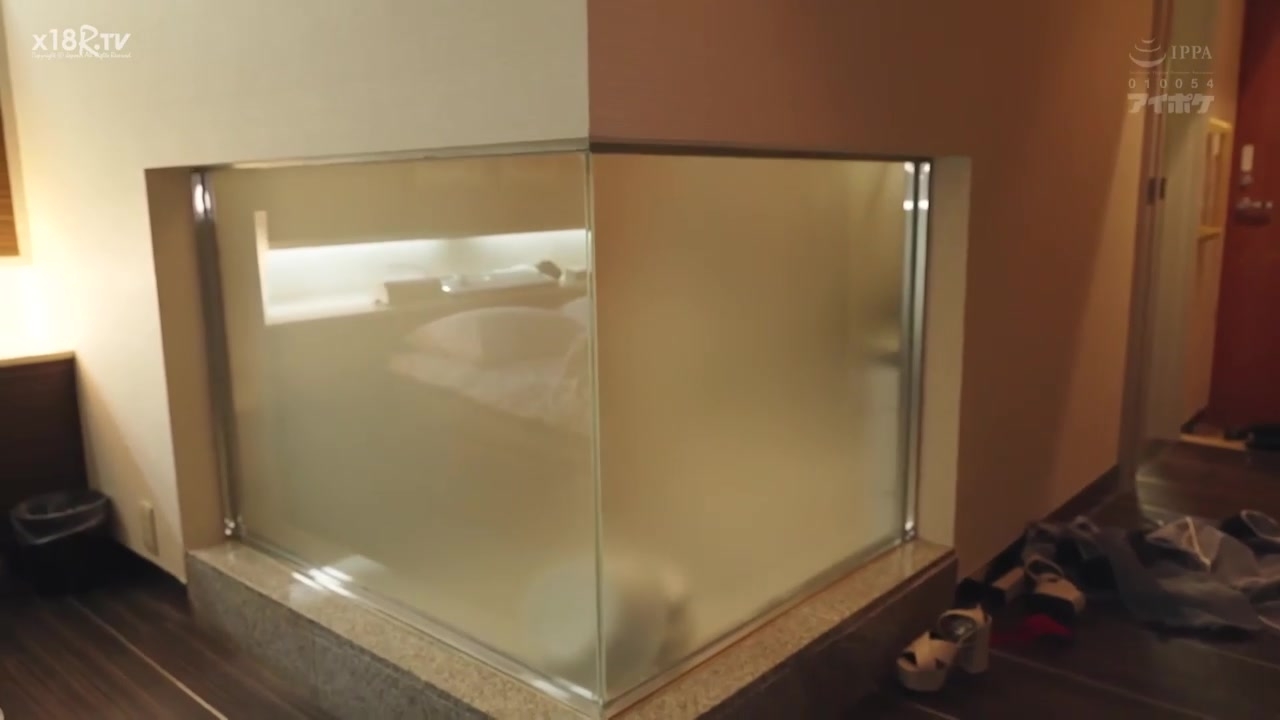 【中文字幕】「你来插我吧…」＜交友软体＞认识後即刻旅馆ＩＮ的即刻交配型方便绝伦破婊泥沼