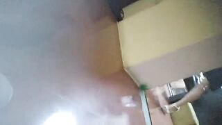 《足疗按摩小粉灯》村长路边按摩店来大姨妈的女技师没草成去另一家店500元整了个饥渴大奶妹