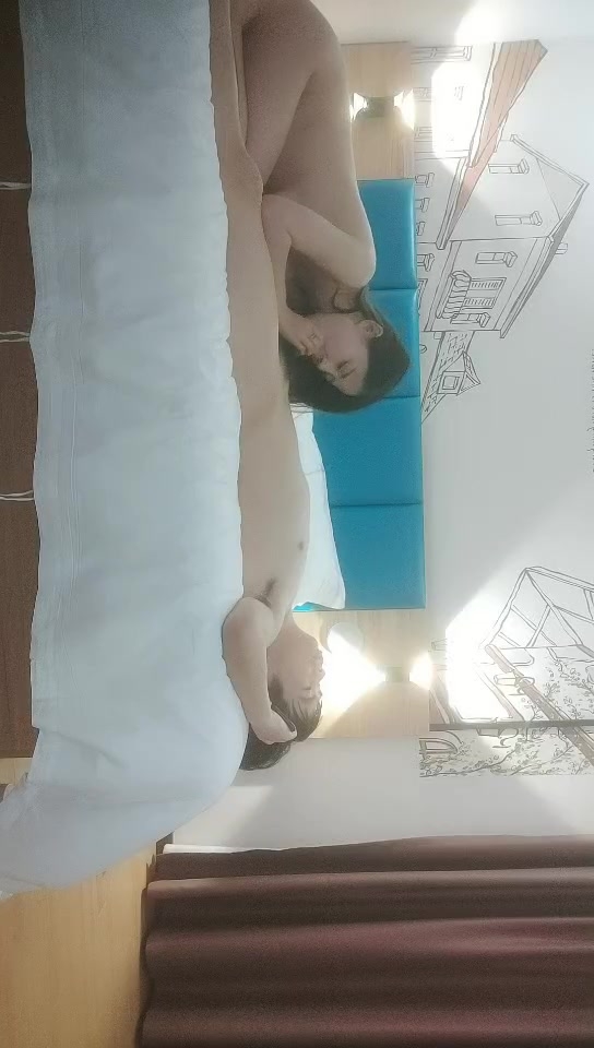 【三线探花】第二场，约外围，模特身材温柔如水，黑丝诱惑连干两炮