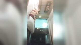 【三哥少妇猎手】新人劲爆首场，风情万种小少妇，白嫩大胸翘臀女人味十足，诱人呻吟让人把持不住