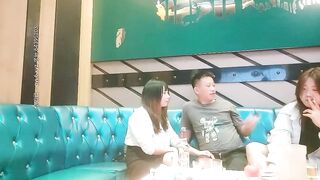 【大尉探花】至今未流出的良家”关灯妹”，KTV喝到微醺开房，女的非常害羞，死活不肯就范，男的一直甜言蜜语对天发誓