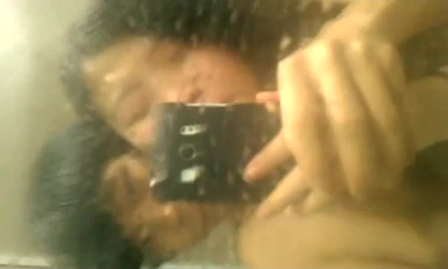 国产自拍 来不及上床年轻酒店浴室激情 透过镜子朦胧後入 超正极品嫩妹