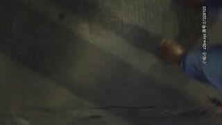 《足疗店小粉灯》不少粉丝刷礼物让村长去干按摩店里极品美少妇花了400多块钱拿下逼被舔到说不要的