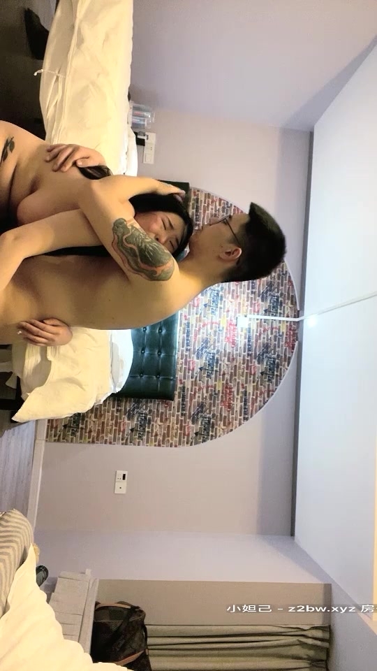 【技术博主963】原白嫖探花，4000块礼物泡到良家巨乳妹，清纯脸庞下罕见美乳