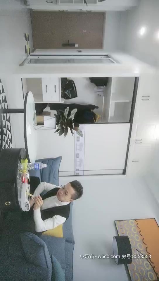 【老李极品探花】约妹达人新崛起嫖妹达人 约操18岁刚下海的漂亮妹纸啪啪 人还挺狂必须给她操服