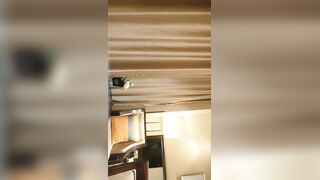 【换妻极品探花】交换路程多坎坷酒店约了一队夫妻，胸大脱光来一发，女主裸体畅谈心得