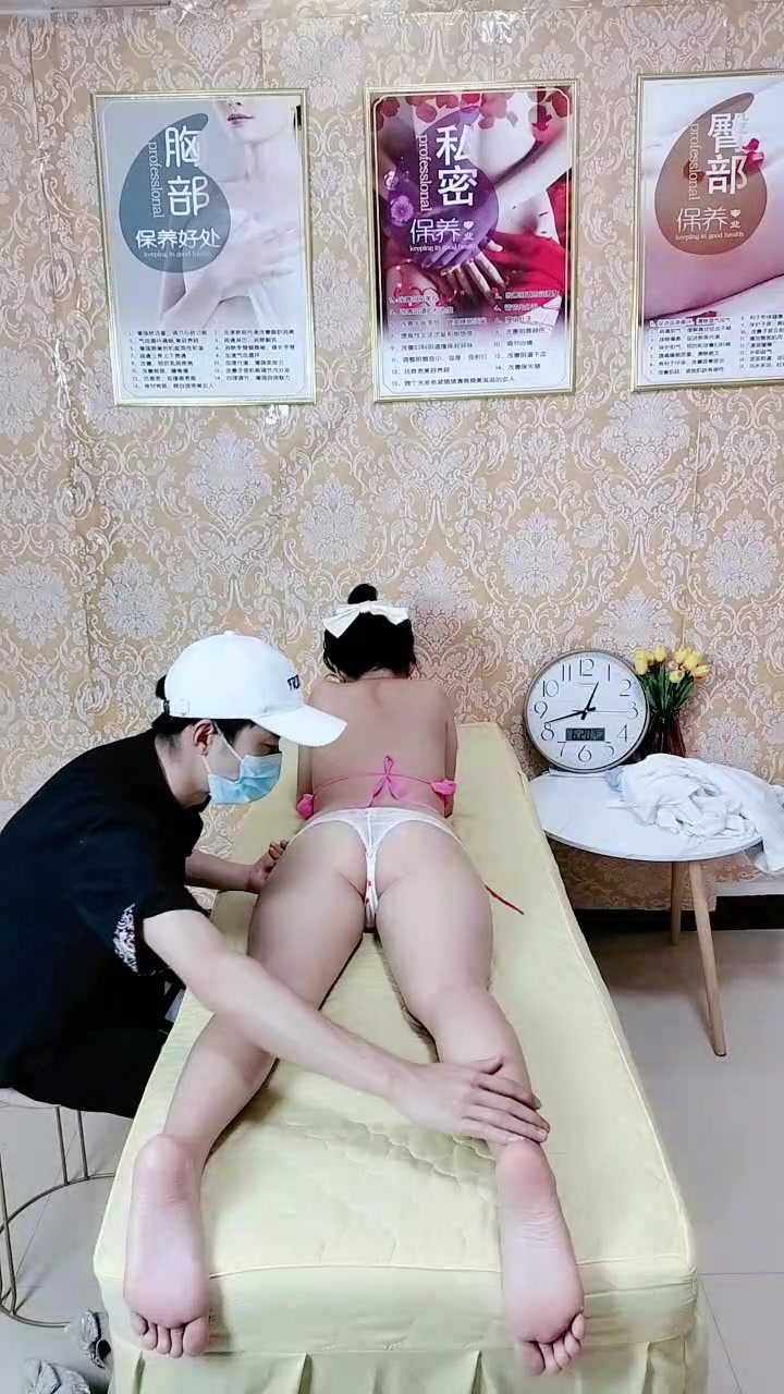 【姑娘你好骚】按摩店25岁少女全身按摩，爽了直接操客户~全身心的服务！包你满意！ - 91XX视频