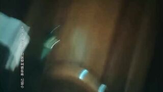 山鸡岁月探花足浴会所撩洗脚妹宾馆开房砸钱失败转战会所选秀1800元挑了个嫩白美乳小少妇