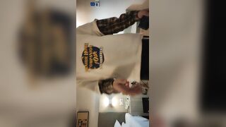 专找老阿姨小哥特殊癖好专攻熟女，聊聊天再开操跪着口交，69姿势上位骑乘猛操，翘起大屁股后入猛烈撞击