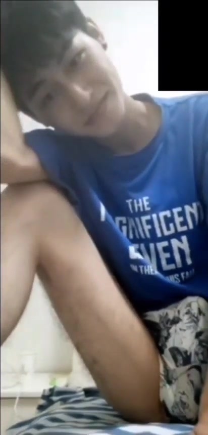 大吊直男被女记者采访视频