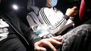 91NU大神~~白富美车里摸我鸡巴，给老公打电话吃鸡巴，‘喂，你晚上回来吗，要是不回来我就反锁了啊’ 超刺激！