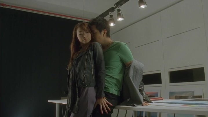 【香港三级】禁室培欲之爱的俘虏 Love Education 2006 粤语