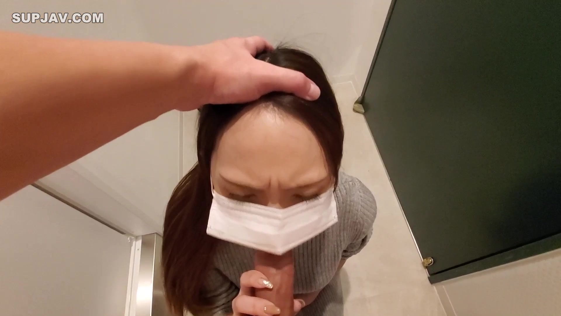 FC2-PPV-4079739 初撮り・口内射精・中出し 不動産会社経営の旦那を持つ人妻は、久しぶりの肉棒に借金も忘れて乱れてしまう (2)